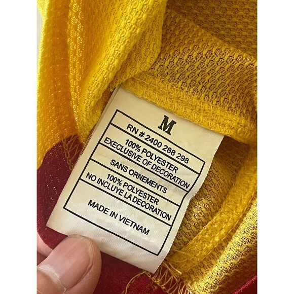 Mens FC Barcelona SOCCER FCB Jersey Qatar Airways Red Yellow Size Medium‎ - Picture 7 of 9